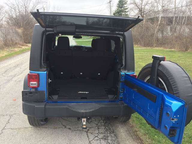 Jeep Wrangler Unlimited 2015 photo 2